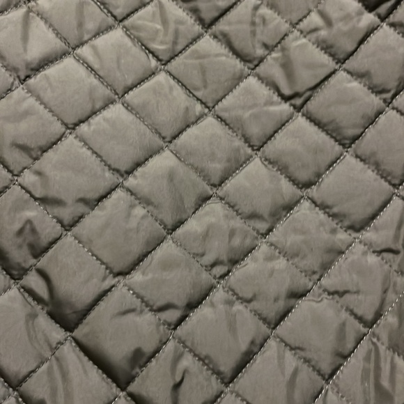 Talbots Women's Medium Green Quilted Zip Vest W/Pockets + Brown and Gold Accents - Picture 14 of 15